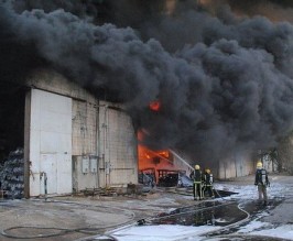 احتراق "سكراب" سيارات في صافوط