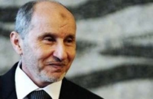 120 بين قتيل وجريح في اشتباكات غرب طرابلس بين قوات الثوار وكتائب القذافي وعبد الجليل يقدم استقالته