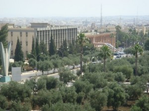 "كنترول باص" يعتدي بالضرب على طالبة أمام جامعة اليرموك