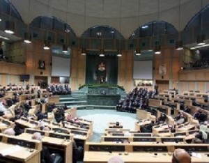 النواب يحيل «الجوازات» للجنة القانونية ويشرع بمناقشة «الأحزاب»