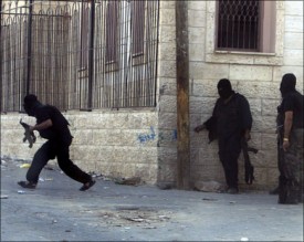 إشتباكات بين السوريين قرب الحدود الأردنية..