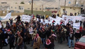 الطفيلة: مسيرة ولاء وانتماء وانتقاد لـ"الإخوان "