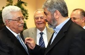 مشعل يجري اتصالا هاتفيا بالرئيس الفلسطيني