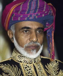 سلطان عُمان  ترك 3 الاف يورو (بقشيشاَ) للعاملين بفندق في قبرص وساعات ذهبية