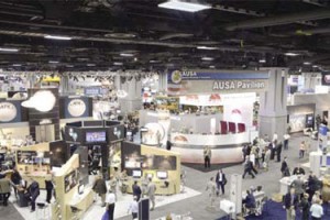 الملك يفتتح فعاليات معرض سوفكس 2012