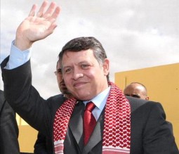 الملك يلتقي عشائر لواء الجامعة في عمان