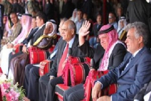 الملك يلتقي عشائر السبعاوية والتعامرة والسواحرة والعبيديه والجهالين وأهالي بيت فجار