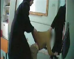 اغلاق ﻣرﻛز اﺑن ﺧﻠدون واﺣﺎﻟﺔ (6) ﻣﺗورطﯾن ﺑﺎﻻﺳﺎءة  ﻟﻼطﻔﺎل اﻟﻰ اﻟﻘﺿﺎء..