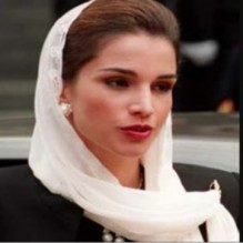 لماذا كانت الملكة حزينة؟!