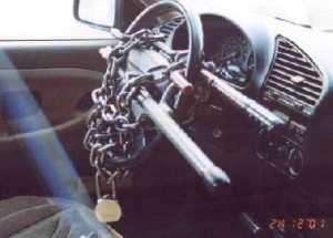 مواطن يتعرض لسرقة مبلغ 45 الف امام ترخيص ماركا