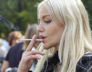 الأردنيات ينفقن على التدخين أكثر من الرجال .. ومتوسط الانفاق 424 مليون دينار سنوياً