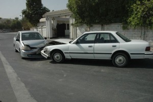 7 إصابات بحادث تصادم سيارتين بالفحيص