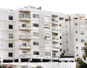 العمري: قرار الحكومة بعدم تمديد الإعفاءات يرفع سعر العقارات