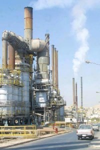 مصدر أمني: مدعي زارع القنبلة بالمصفاة مريض عقلياً