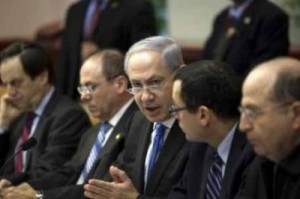 فزع في تل ابيب بعد خسارة شفيق..ودبابات إسرائيل تتقدم نحو حدود مصر