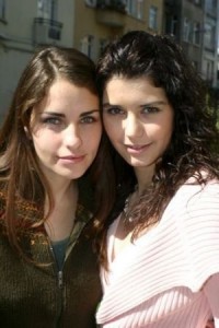 بالصور أخت بيرين سات..جمال اخاذ