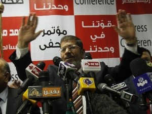 لجنة الإنتخابات تعلن محمد مرسي رئيساً لمصر