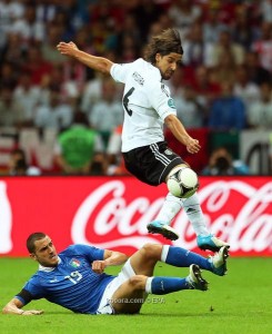 ايطاليا الى نهائي امم اوروبا .. صور