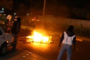 اشتباكات واسعة في السلط بين الدرك ومحتجين