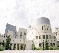 الأمن يمنع موظفين في الأمانة من اقتحام مكتب الكيلاني