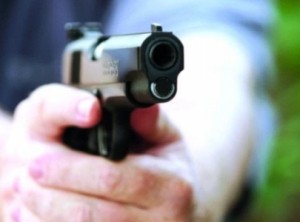 شاب يقتل شقيقيه بست رصاصات في الكرك