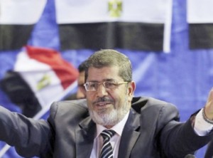 مصر :المحكمة الدستورية ترفض قرار الرئيس مرسي