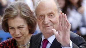 عزل الملك خوان كارلوس بسبب رحلة لصيد الفيلة