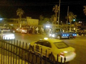 اعمال شغب واغلاق طرق في منطقة دوار عرار في معان " صور "