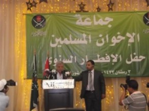 مسيحيون وقادة بادية وعشائر ومخيمات ونساء سافرات في إفطار الأخوان المسلمين