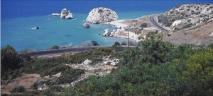 انشقاق السفيرة السورية في قبرص لمياء الحريري