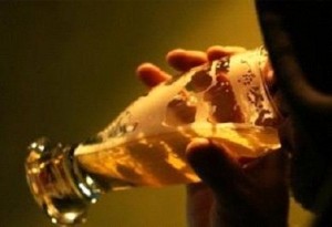 حزب العدالة والاصلاح يستنكر بيع الخمور برمضان