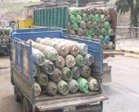 الحكومة تدرس رفع أسعار الخبز واسطوانة الغاز والأعلاف قريباً