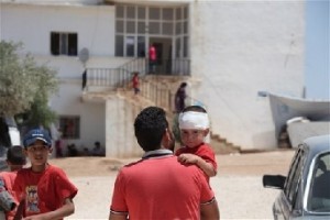 اصابة 8 سوريين بينهم امرأة وطفل على حدود الأردن