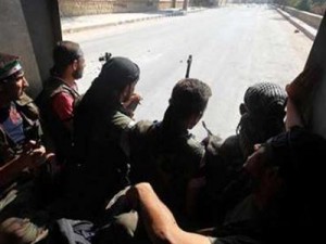 اشتباكات عنيفة في عدد من أحياء حلب.. وعنان يحذر