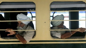 مقتل 47 هنديا في حريق قطار