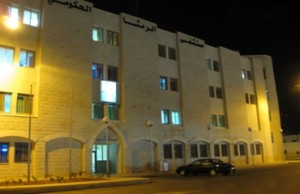 مواطنون يشتكون نقصا في الكادر الطبي بمستشفى الرمثا الحكومي