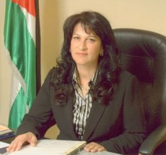 النائب غازي عليان يطالب مها الخطيب بسرعة الاعتذار للطلبة الاردنيين ..