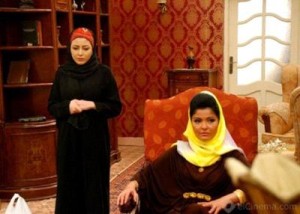 غزيات يمنعن أزواجهن من متابعة مسلسل الزوجة الرابعة