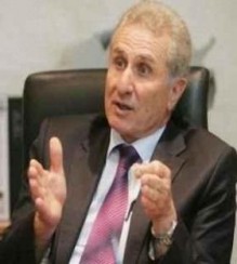 وزير التعليم العالي بصدد انشاء مصنعا للخمور بعد مغادرة المنصب