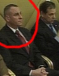 ابن سائق تاكسي أنقذ لبنان من مخالب الأسد