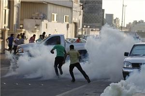 استمرار الاحتجاجات في البحرين.. والسلطات تعذب مراهقا حتى الموت