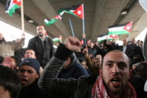 الحراكات الشعبية تعتصم على الداخلية ... والدرك تتأهب لفض الاعتصام بالقوة