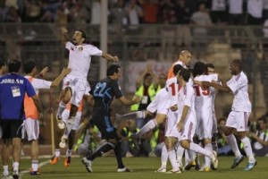 مشاجرة تتحول الى فرح بسبب منتخبنا لكرة القدم