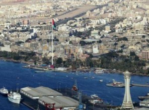 اضراب الموانئ مستمر ومحاولة انتحار داخل المؤسسة