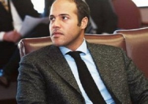 خميس القذافي حيأ وشارك في الهجوم علي القنصلية الاميركية في بنغازي وقتل السفير الاميركي