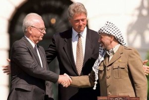 لأول مرة .. القيادة الفلسطينية تناقش الغاء اتفاق اوسلو