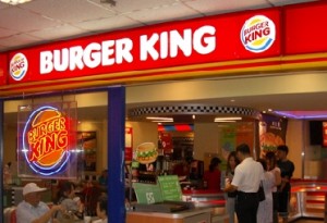 نقابة الخدمات العامة تطلب من مطاعم برجر كنج صرف رواتب موظفيها