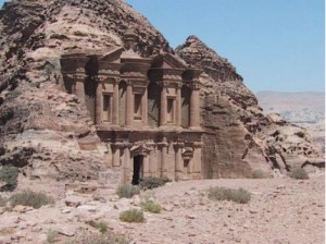 «البترا» تستعد لدخول قائمة المدن الآمنة عالمياً