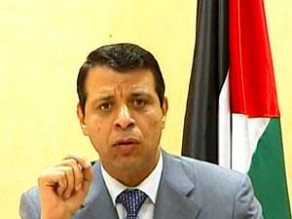 دحلان يشن هجمة ضد عباس " بالوثائق "