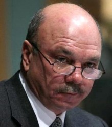 الفايز يدعو للفصل بين حراكات الجمعة